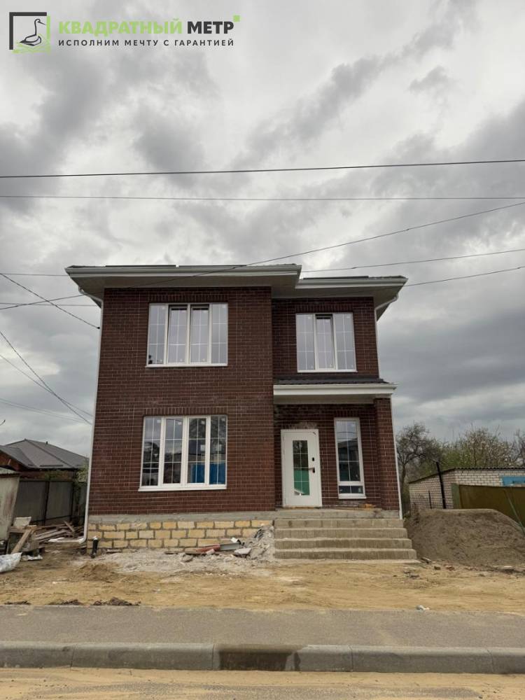 Ставропольский край, Михайловск, Демьяновская ул.; Дом 162м² на участке 4 сот. 2 эт.