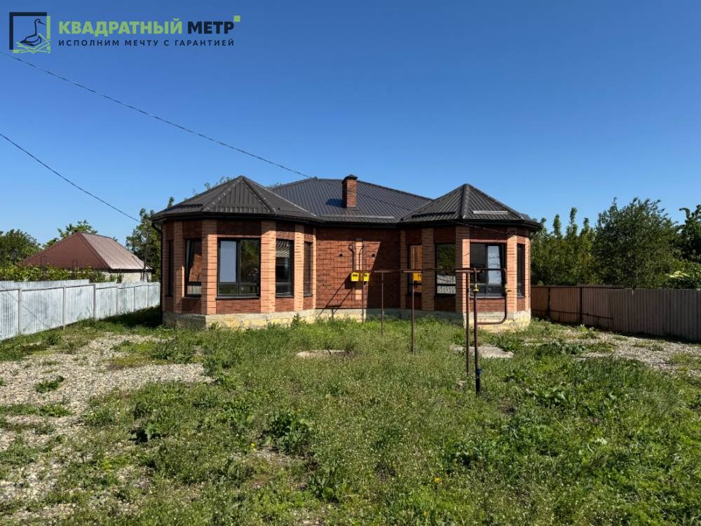 Ставропольский край, Михайловск, Крестьянская ул.; Коттедж 85м² на участке 3 сот. 1 эт.