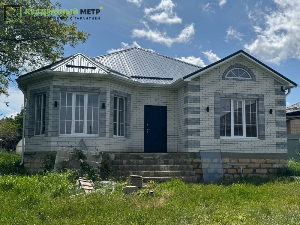 Ставропольский край, Михайловск, Октябрьская ул.; Дом 120м² на участке 8 сот. 1 эт.