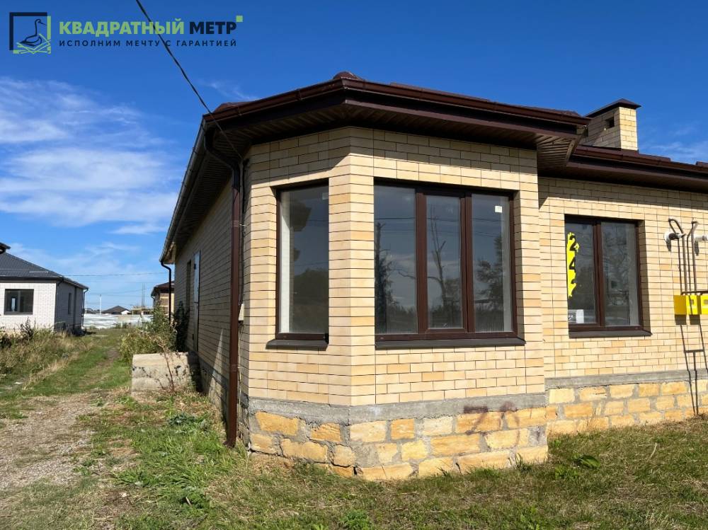 Ставропольский край, Михайловск, Фиалковый пер.; Коттедж 99м² на участке 3,30 сот. 1 эт.