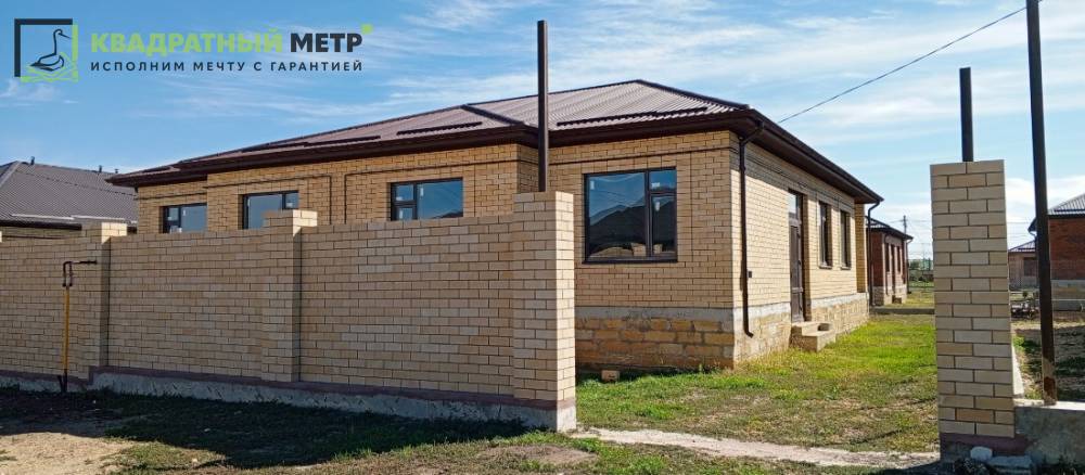 Ставропольский край, Михайловск, Ивана Щипакина ул.; Коттедж 105м² на участке 4 сот. 1 эт.