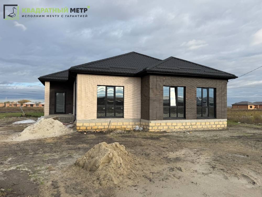 Ставропольский край, Михайловск, Дениса Кузнецова ул.; Дом 170м² на участке 4,50 сот. 1 эт.