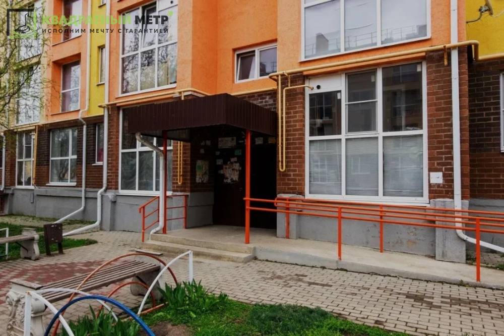 Ставропольский край, Михайловск, Владислава Листьева ул.; Квартира 33,90м² 4/4 эт.