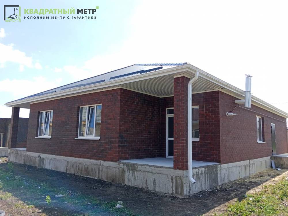 Ставропольский край, Михайловск, Вячеслава Тихонова ул.; Коттедж 112м² на участке 3 сот. 1 эт.