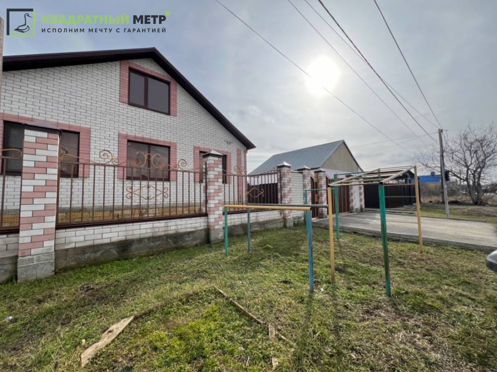 Ставропольский край, Михайловск, Зеленая ул.; Дом 93м² на участке 8,15 сот. 1 эт.