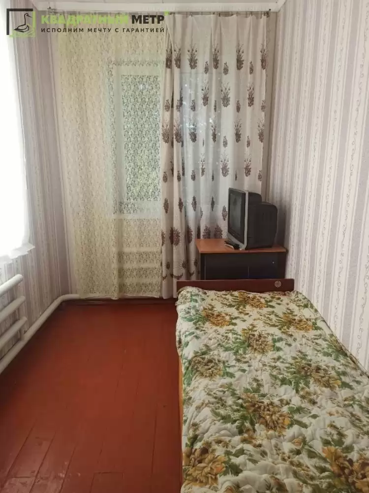 1000488528